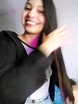 Snapshot of Nat_XxX chatting on March 8, 2025, 4:39 pm Nat XxX online show from March 8, 2025, 4:39 pm