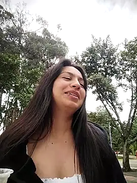 Snapshot of Nat_XxX chatting on October 8, 2025, 7:33 pm Nat XxX online show from October 8, 2025, 7:33 pm