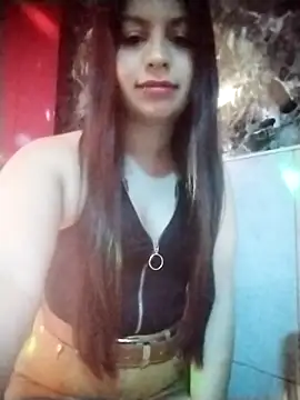 Snapshot of Nat_XxX chatting on October 10, 2025, 9:03 pm Nat XxX online show from October 10, 2025, 9:03 pm