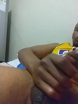 TwistedR online show from October 31, 2025, 11:50 pm