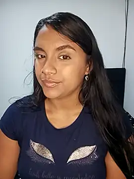 victoria roussee online show from February 25, 2025, 12:24 pm