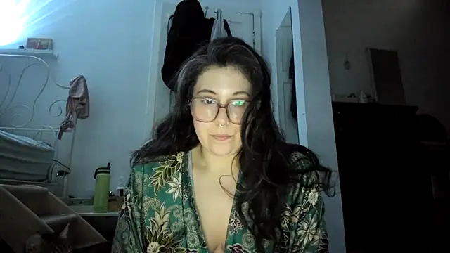 Snapshot of Rosiee69_ chatting on February 23, 2025, 9:59 pm Rosiee69 online show from February 23, 2025, 9:59 pm