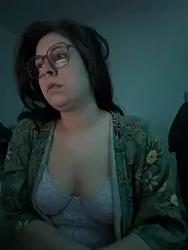 Snapshot of Rosiee69_ chatting on March 9, 2025, 10:08 am Rosiee69 online show from March 9, 2025, 10:08 am