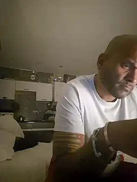 Mrnutella online show from March 7, 2025, 1:53 am