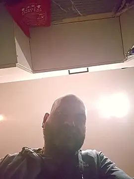 Mrnutella online show from November 3, 2025, 3:08 am