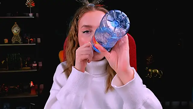 Snapshot of JenniferGraces chatting on February 21, 2025, 11:44 am JenniferGraces online show from February 21, 2025, 11:44 am