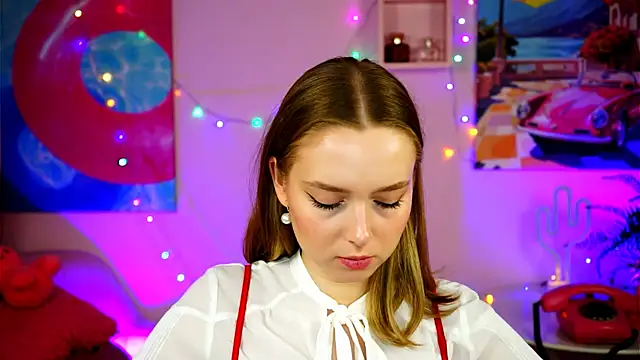 Snapshot of JenniferGraces chatting on March 14, 2025, 10:27 pm JenniferGraces online show from March 14, 2025, 10:27 pm