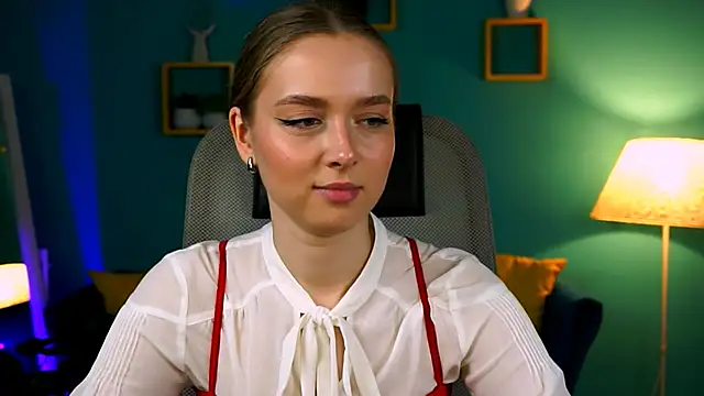 Snapshot of JenniferGraces chatting on March 15, 2025, 4:32 pm JenniferGraces online show from March 15, 2025, 4:32 pm