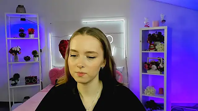 Snapshot of JenniferGraces chatting on March 21, 2025, 10:39 pm JenniferGraces online show from March 21, 2025, 10:39 pm