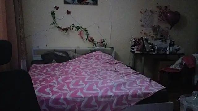 boozekirs  online show from March 11, 2026, 3:01 am