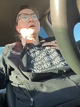 HTXBELLE online show from January 16, 2026, 10:03 pm