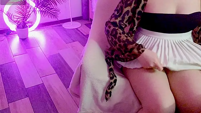 baby debbie online show from February 6, 2026, 3:37 pm