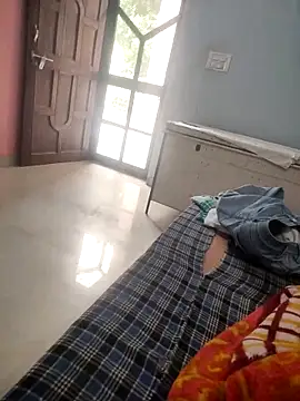 indian couple4 online show from November 12, 2025, 3:51 am