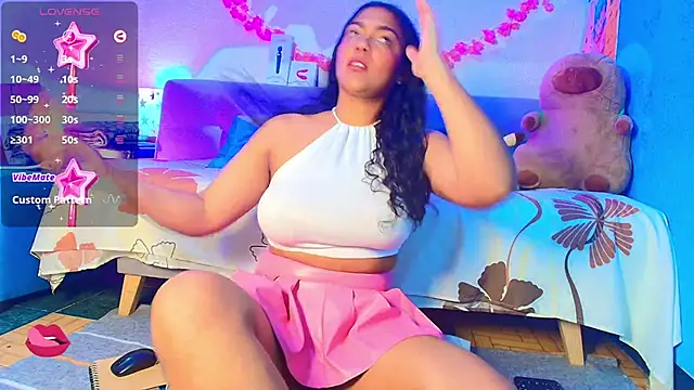 Snapshot of Vicky_Miller_05 chatting on October 3, 2025, 7:00 pm Vicky Miller 05 online show from October 3, 2025, 7:00 pm
