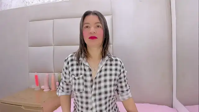 Snapshot of LittleMaria chatting on September 20, 2025, 2:29 pm LittleMaria online show from September 20, 2025, 2:29 pm