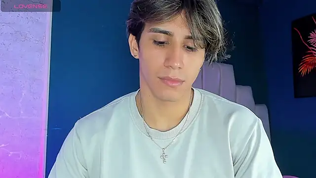 Snapshot of Allex_Cano chatting on October 12, 2025, 2:54 am Allex Cano online show from October 12, 2025, 2:54 am