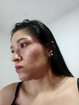 julieth26 online show from March 10, 2026, 8:47 pm