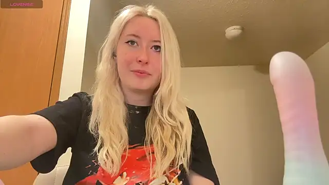 Snapshot of ashisscene chatting on January 10, 2026, 3:19 am ashisscene online show from January 10, 2026, 3:19 am