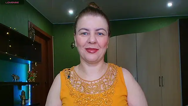Snapshot of VeronikawGold chatting on July 10, 2026, 9:06 pm VeronikawGold online show from July 10, 2026, 9:06 pm