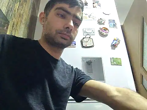 Snapshot of andreiiiii2025 chatting on March 4, 2025, 10:13 am andreiiiii2025 online show from March 4, 2025, 10:13 am