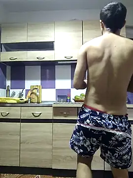 Snapshot of andreiiiii2025 chatting on March 21, 2025, 9:45 am andreiiiii2025 online show from March 21, 2025, 9:45 am