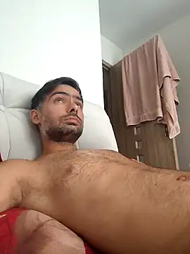 Snapshot of andreiiiii2025 chatting on September 10, 2025, 10:48 am andreiiiii2025 online show from September 10, 2025, 10:48 am