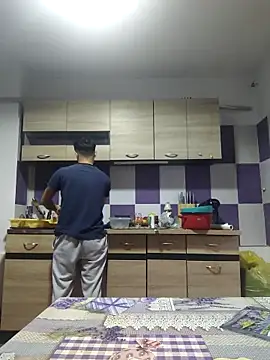 Snapshot of andreiiiii2025 chatting on October 30, 2025, 9:33 am andreiiiii2025 online show from October 30, 2025, 9:33 am