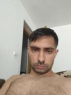 Snapshot of andreiiiii2025 chatting on July 13, 2026, 10:07 am andreiiiii2025 online show from July 13, 2026, 10:07 am