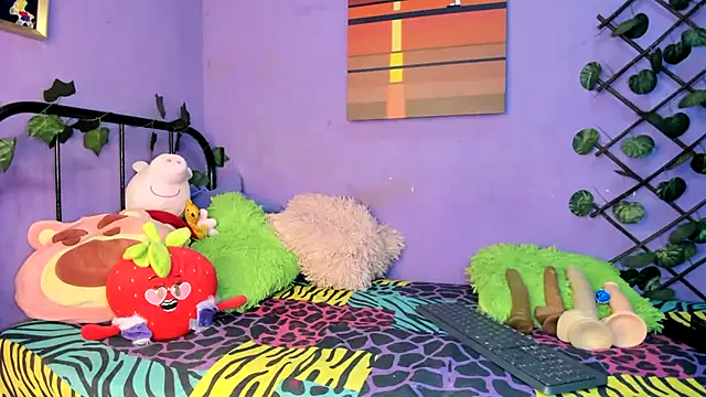 amydelahozgomez online show from October 27, 2025, 2:04 am