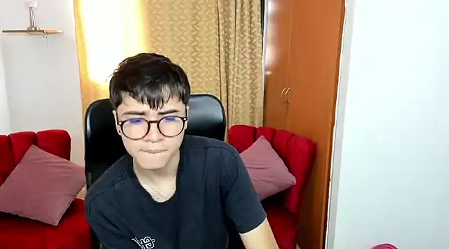 liam orion online show from February 19, 2025, 6:32 pm