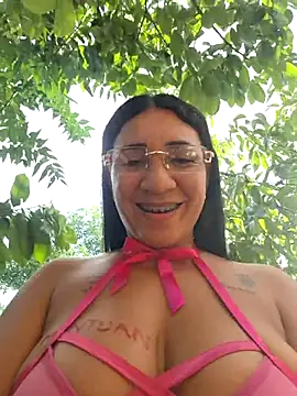 Snapshot of hot_veteran01 chatting on July 18, 2026, 12:09 pm hot veteran01 online show from July 18, 2026, 12:09 pm