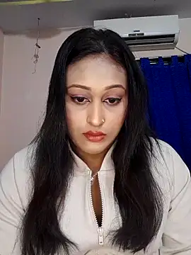 Snapshot of hotlovr chatting on March 1, 2025, 2:44 pm hotlovr online show from March 1, 2025, 2:44 pm