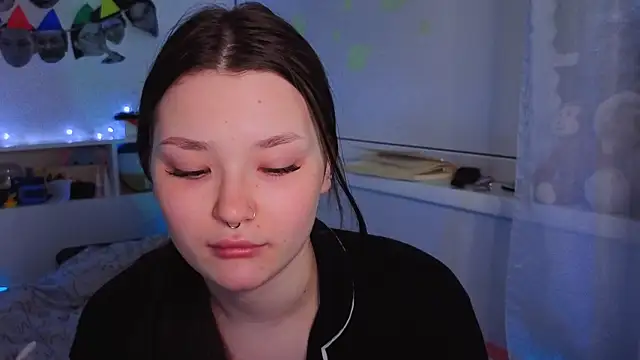 milliedoll online show from November 4, 2025, 3:27 am