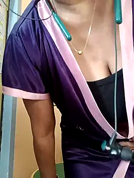 Snapshot of IND9876 chatting on February 21, 2025, 5:56 am IND9876 online show from February 21, 2025, 5:56 am