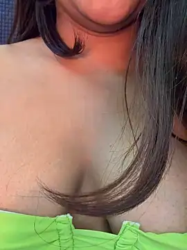 isha sassy online show from November 25, 2025, 7:03 pm