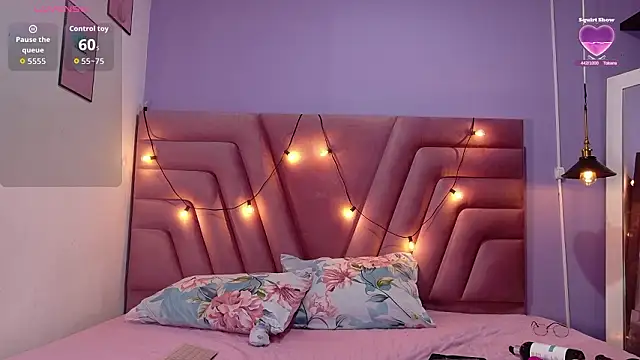 innocenthazel online show from February 10, 2026, 2:48 am