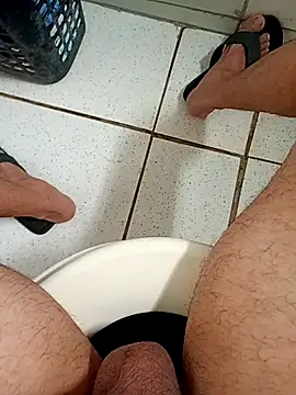 Snapshot of magrinhogostoso696 chatting on February 8, 2026, 6:33 pm magrinhogostoso696 online show from February 8, 2026, 6:33 pm