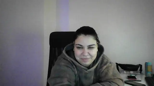 Millie Joy online show from November 14, 2025, 5:44 pm