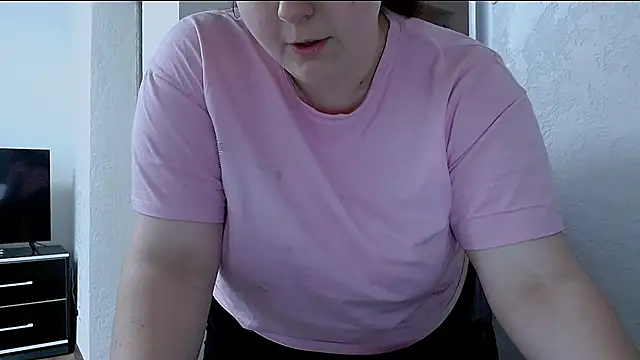 Snapshot of kitsune_8 chatting on April 7, 2026, 7:31 am kitsune 8 online show from April 7, 2026, 7:31 am