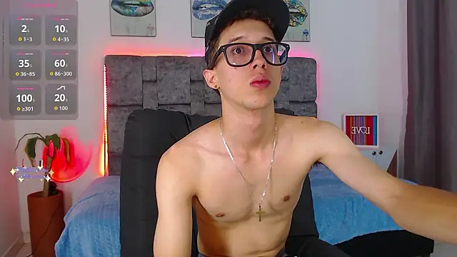 Snapshot of skinny_bigcock02 chatting on February 5, 2026, 8:57 pm skinny bigcock02 online show from February 5, 2026, 8:57 pm