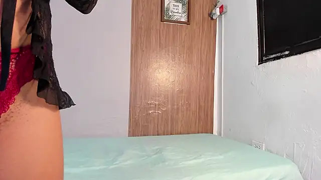 couple hotfox online show from March 17, 2026, 12:48 am