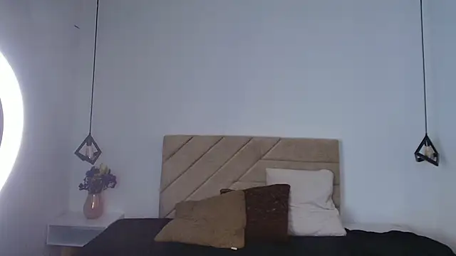 Natasha rose   online show from February 11, 2026, 2:05 am