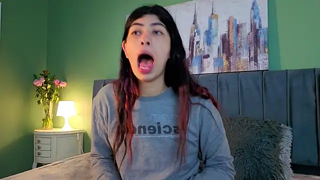 Cassie bloom online show from April 11, 2026, 3:33 am