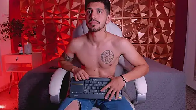 AlejandroStormm online show from March 7, 2025, 8:23 am