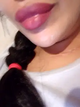 Sexlove1xo online show from November 13, 2025, 3:33 pm