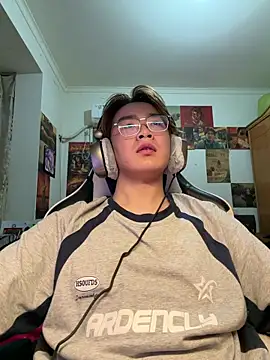 Anson0722 online show from April 7, 2026, 1:33 pm