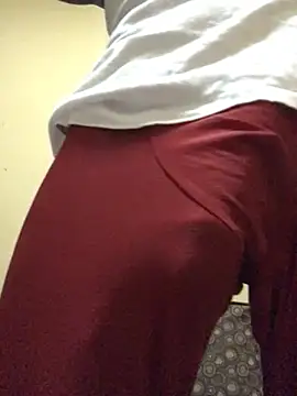 justyou2025 online show from February 26, 2025, 11:04 pm