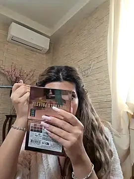 Bella Posh online show from February 23, 2026, 7:50 am