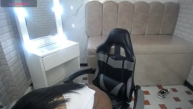 Isabella Collen v online show from February 25, 2026, 1:10 pm