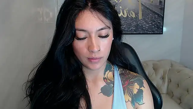 Snapshot of Isabella_Collen_v chatting on May 15, 2026, 1:29 pm Isabella Collen v online show from May 15, 2026, 1:29 pm